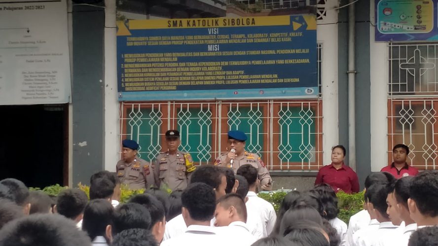 Kasat Polairud Res Sibolga Gelar “Police Goes To School” Di SMA Katolik Sibolga, Ajak Pelajar Jauhi Prilaku Negatif