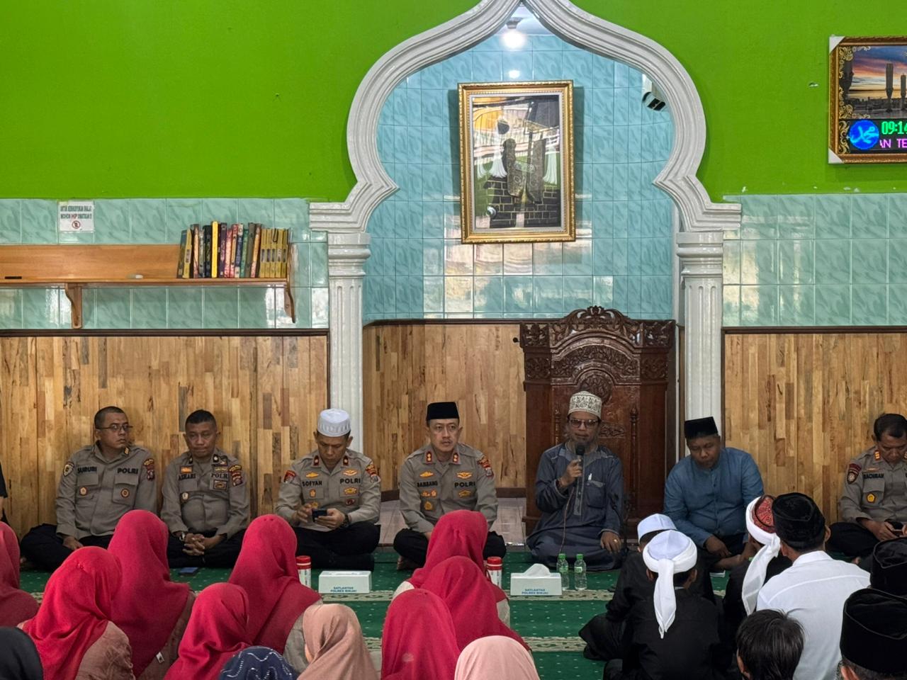 POLRES BINJAI GELAR ZIKIR DAN DOA BERSAMA ANAK YATIM DI MASJID AL-IKHLAS