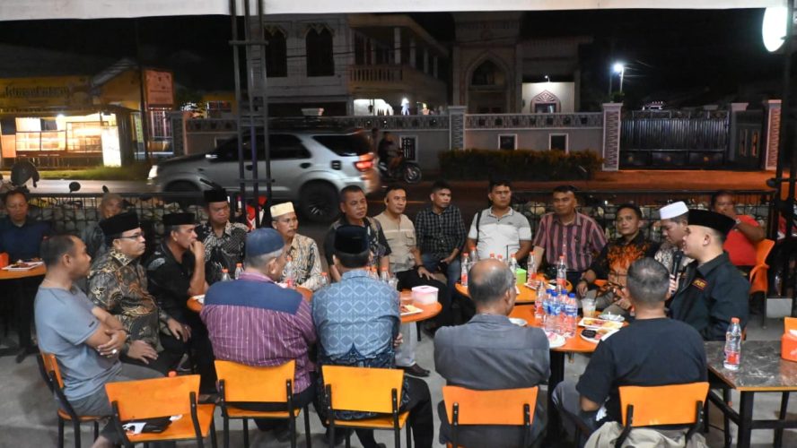 Bangun Komunikasi Terbuka, Kapolres Labusel Gelar “NGOPI KAMTIBMAS” Bersama Masyarakat Torgamba