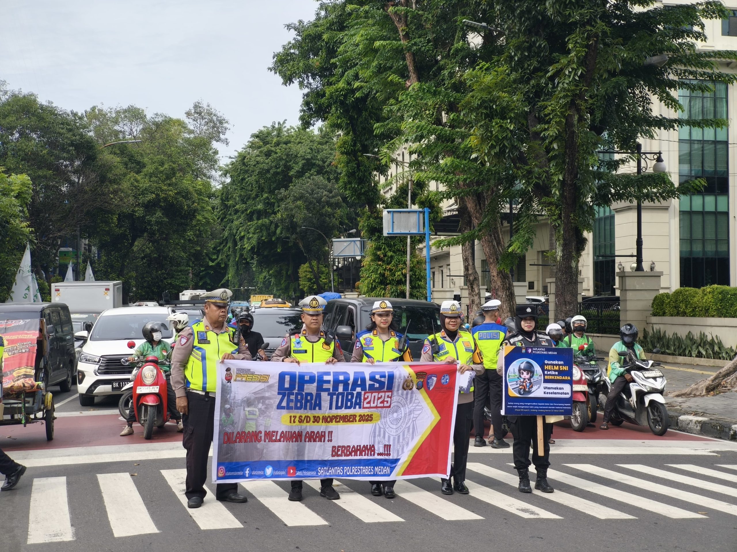 Ditlantas Polda Sumut Intensifkan Edukasi Dan Penertiban Pada Operasi Zebra Toba 2025