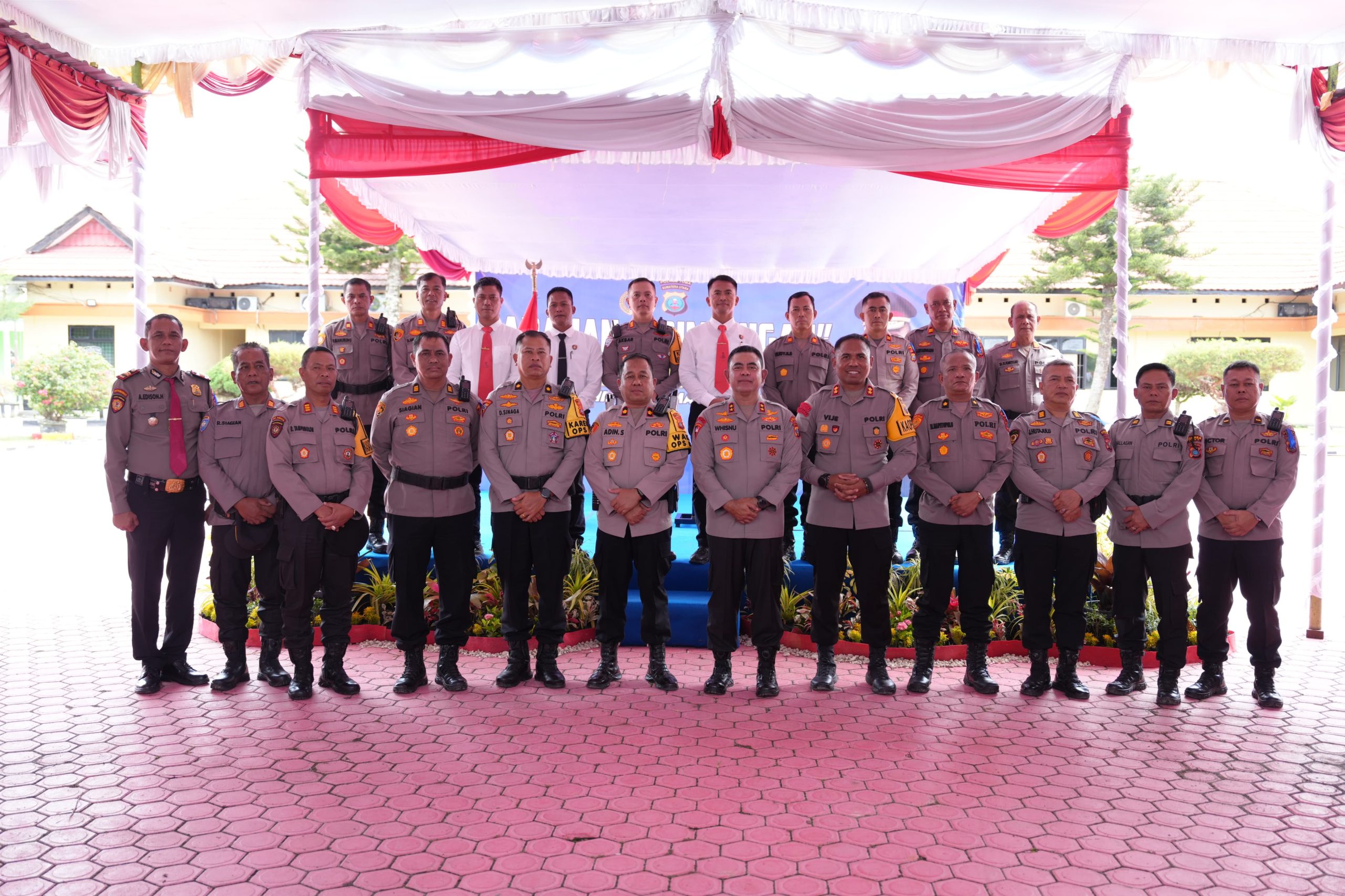 Kapolda Sumut Tekankan Profesionalisme Dan Penguatan Pelayanan Publik Saat Kunjungan Kerja Ke Polres Toba