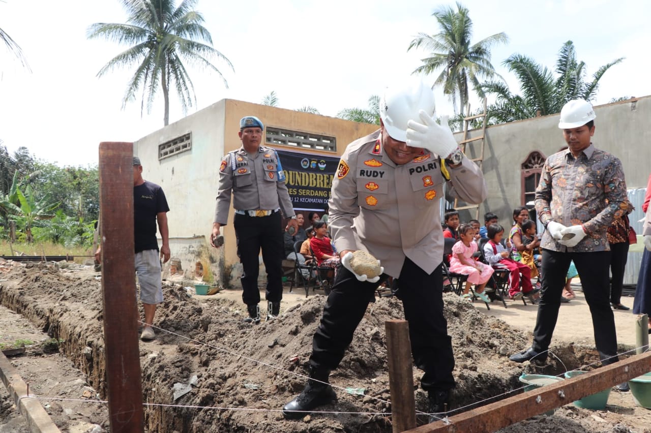 Peletakan Batu Pertama Pembangunan SPPG Polres Sergai Ke-5, Wakapolres: Bentuk Nyata Komitmen Polri Terhadap Pelayanan Ke Masyarakat