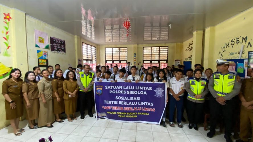 Sat Lantas Polres Sibolga Gelar Police Goes To School Di SMPN 2 Sibolga Dalam Rangka Operasi Zebra Toba 2025