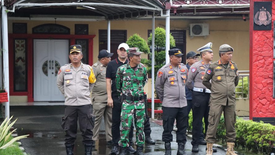 POLRES BINJAI BERSAMA KABUPATEN LANGKAT LAKUKAN PENERTIBAN KEGIATAN GRAND OPENING THM BLUE NIGHT LOUNGE DAN BAR