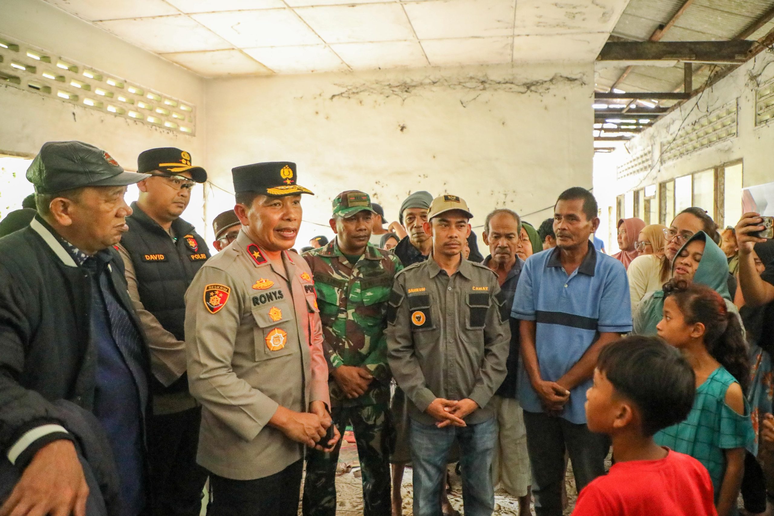 Wakapolda Sumut Tinjau Dua Posko Pengungsian Banjir, Pastikan Penanganan Berjalan Cepat dan Humanis