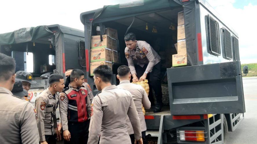 Bantuan Pangan Bertahap Diterbangkan, Kapolda Sumut Kembali Tinjau ke Lokasi Bencana