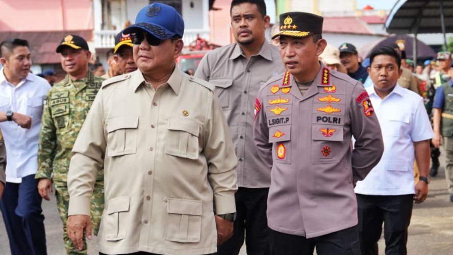 Tiba Di Tapteng, Presiden Prabowo Tinjau Lokasi Bencana, Pastikan Penanganan Cepat Dan Terkoordinasi