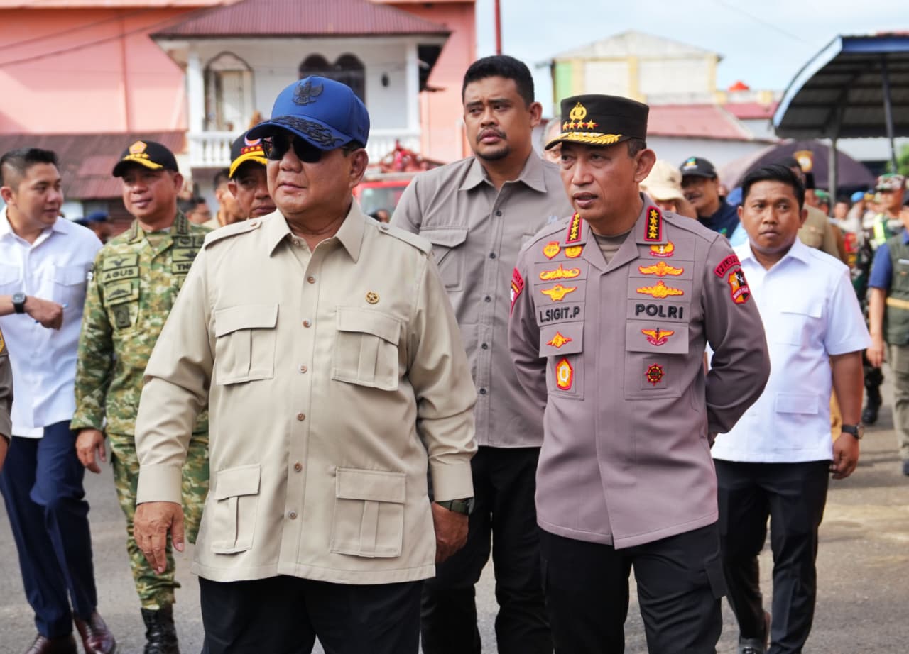 Tiba Di Tapteng, Presiden Prabowo Tinjau Lokasi Bencana, Pastikan Penanganan Cepat Dan Terkoordinasi