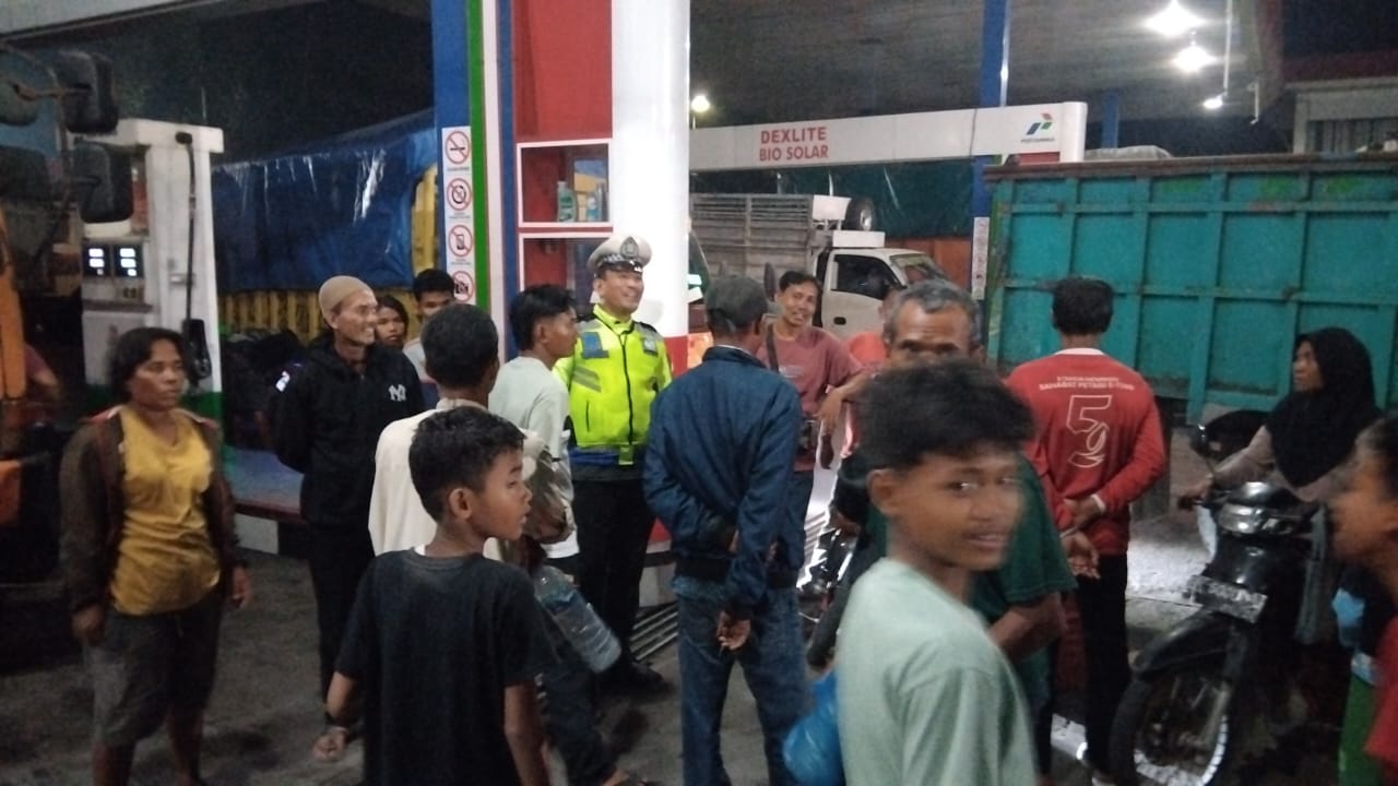 Antisipasi Kericuhan Personel Polres Sergai Sigap Siaga Amankan Situasi Antrean BBM