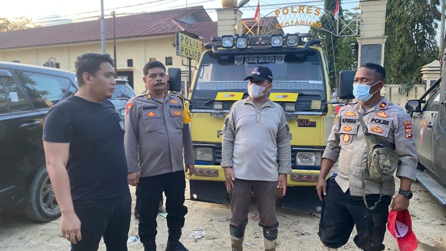 Polres Binjai Mengirimkan Bantuan Kepada Masyarakat Korban Banjir Di Aceh Tamiang