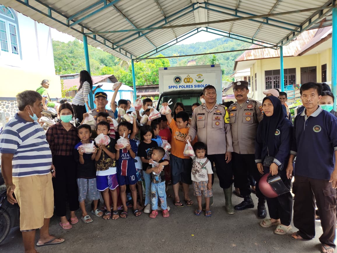 SPPG Yayasan Kemala Bhayangkari Cabang Sibolga Salurkan 2.000 Paket Gizi Anak Untuk Penyintas Banjir Dan Longsor