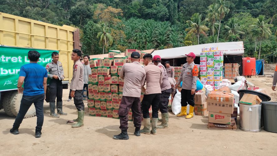 Dukungan Kemanusiaan Di Tapsel: Posko Aman Nusa II Distribusikan Bantuan Ke Aek Ngadol, Huta Godang, Dan Garoga