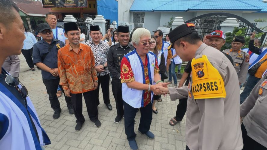 Kapolres Binjai Bersama Yayasan Bhakti Sosial Melepas Bantuan Untuk Korban Banjir Aceh Tamiang