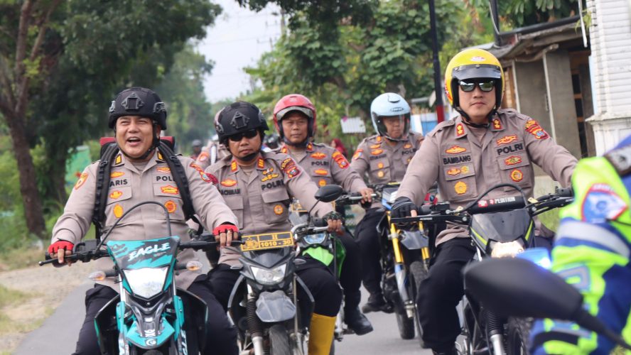 KAPOLRES BINJAI TURUN LANGSUNG BERI BANTUAN KORBAN BANJIR
