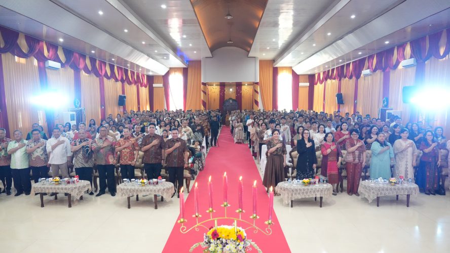Kapolda Sumut Hadiri Perayaan Natal Polda Sumut 2025 Di Gereja Oikumene Mapolda