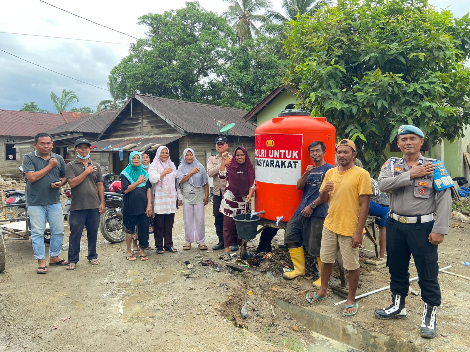 Kapolda Sumut Bangun Sumur Bor untuk Warga Sorkam, Wujud Kepedulian Polri Pulihkan Kehidupan Pascabanjir