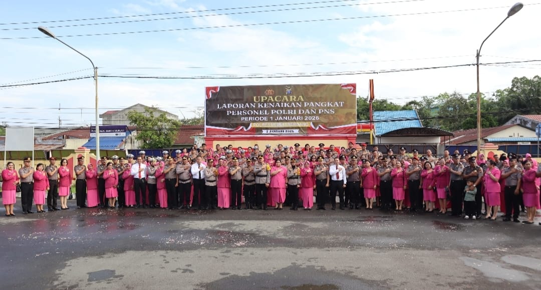 Polresta Deli Serdang Gelar Upacara Kenaikan Pangkat 88 Personelnya