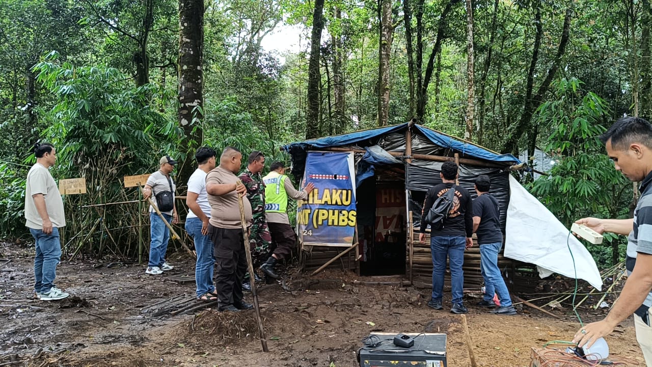 Polsek Pancur Batu Gerebek Lokasi Diduga Sarang Narkoba Dan Perjudian Di Sibolangit