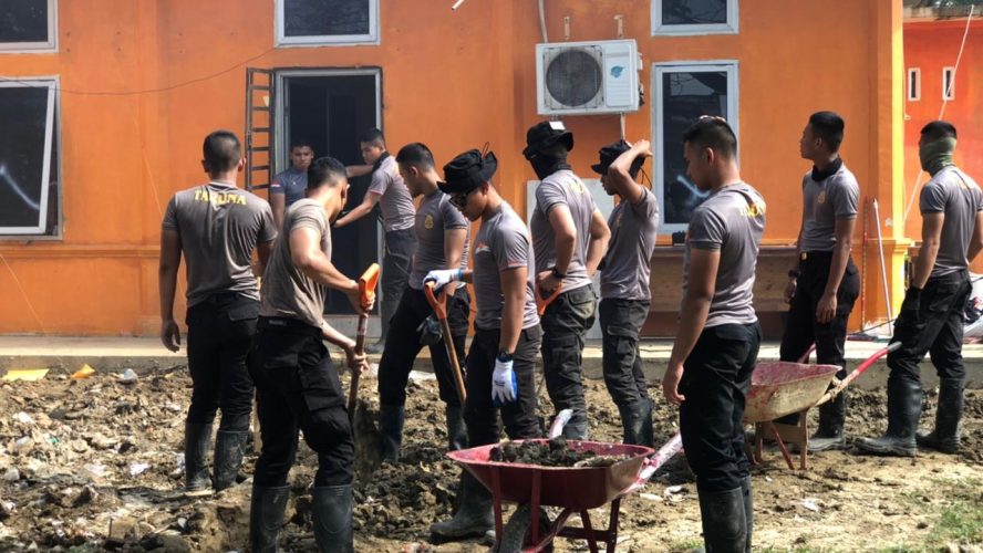 Taruna Akpol Bersihkan Dispora Aceh Tamiang, Siapkan Posko Satlat Kijang Jelang Pembukaan Latsitardanus 2026