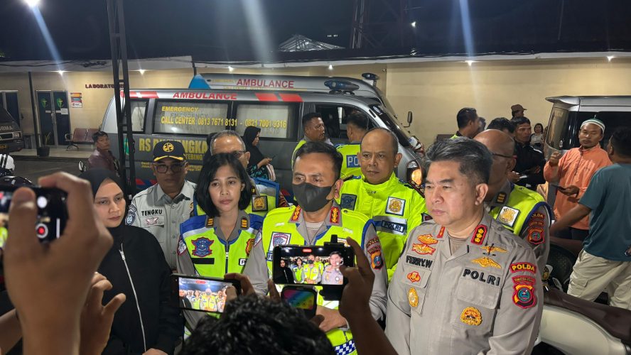 Ditlantas Polda Sumut Fasilitasi Ambulans Dan Pengawalan Jenazah Korban Laka Kereta Api Di Tebing Tinggi