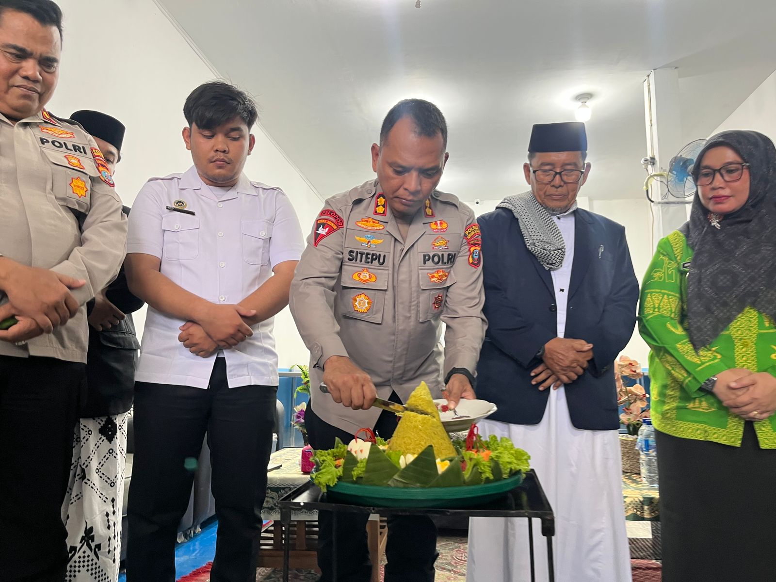 Syukuran SPPG 3 Polres Sergai, Kapolres Tekankan Pemenuhan Gizi Dan Penciptaan Lapangan Kerja