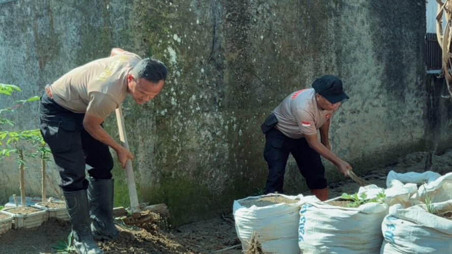 Brimob Sumut Kawal Huntara, Lingkungan Batang Toru Kembali Tertata