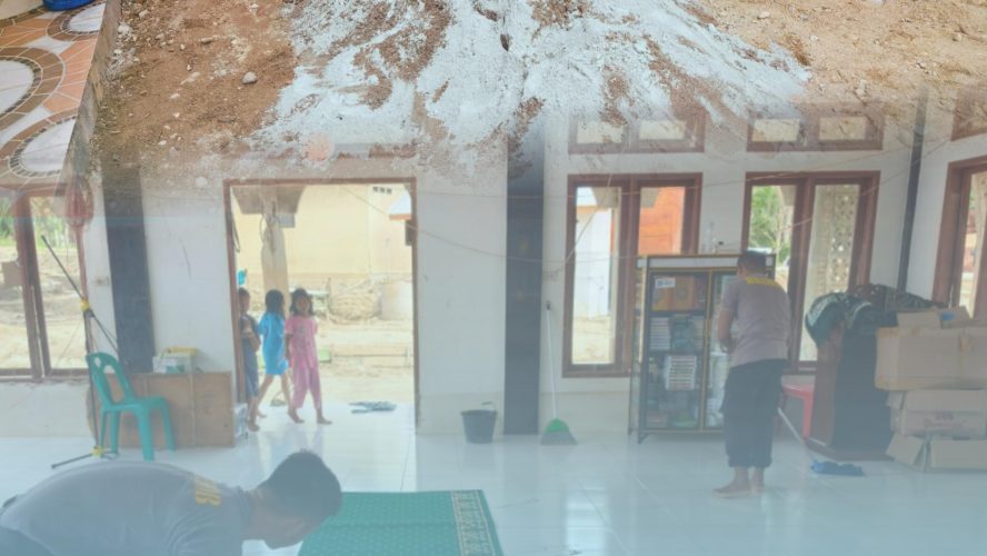 Aksi Humanis Brimob: Gotong Royong Perbaiki Fasilitas Masjid Demi Kenyamanan Umat