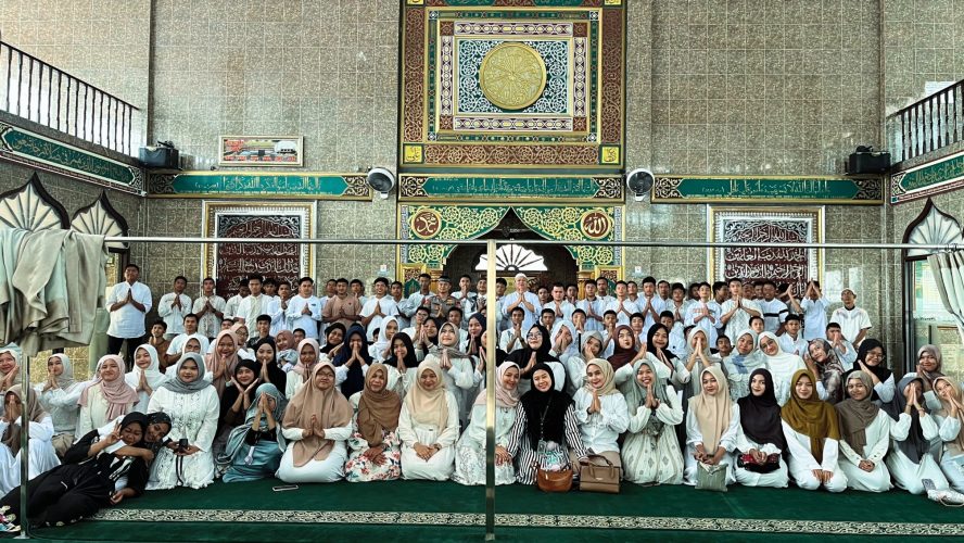 Dari Tadarus Hingga Muhasabah, Brimob Dampingi Pembinaan Spiritual Siswa SMA Kemala Bhayangkari 1 Medan