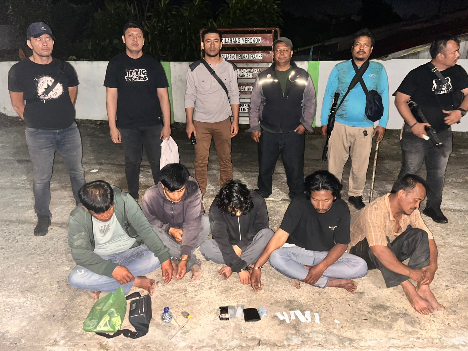 Berawal Dari Dumas Ke Dirnarkoba Polda Sumut, Polres Simalungun Gerak Cepat Grebek Komplotan Narkoba, 5 Pelaku Diringkus!