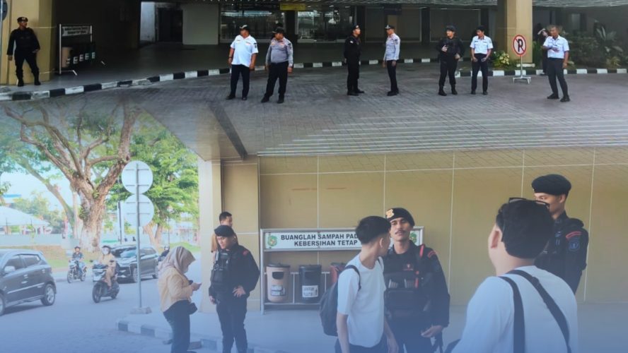 Personel Den Gegana Sat Brimob Polda Sumut Laksanakan Pengamanan Di Stasiun KAI Medan Dalam Operasi Ketupat Toba 2026