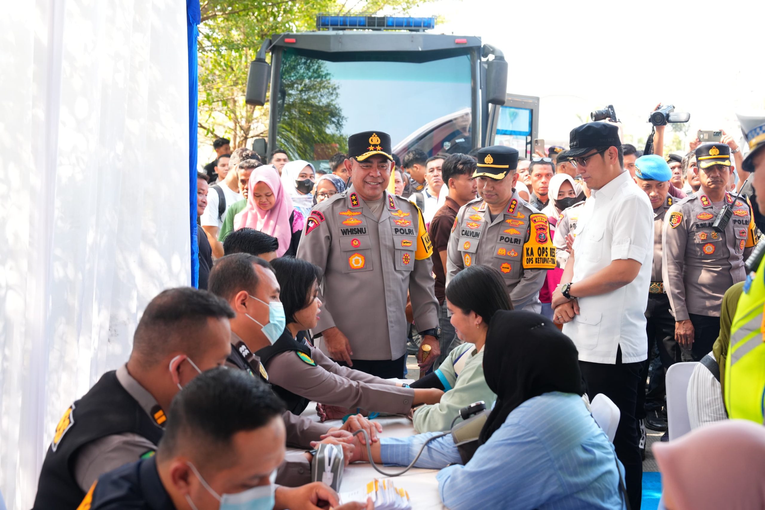 Polda Sumut Sediakan Layanan Kesehatan Gratis Bagi Pemudik Dan Sopir Bus