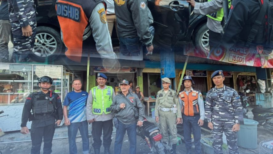 Optimalisasi Pengamanan Mudik, Brimob Sumut Siaga Di Simpang Lima Dan Pelabuhan Sibolga
