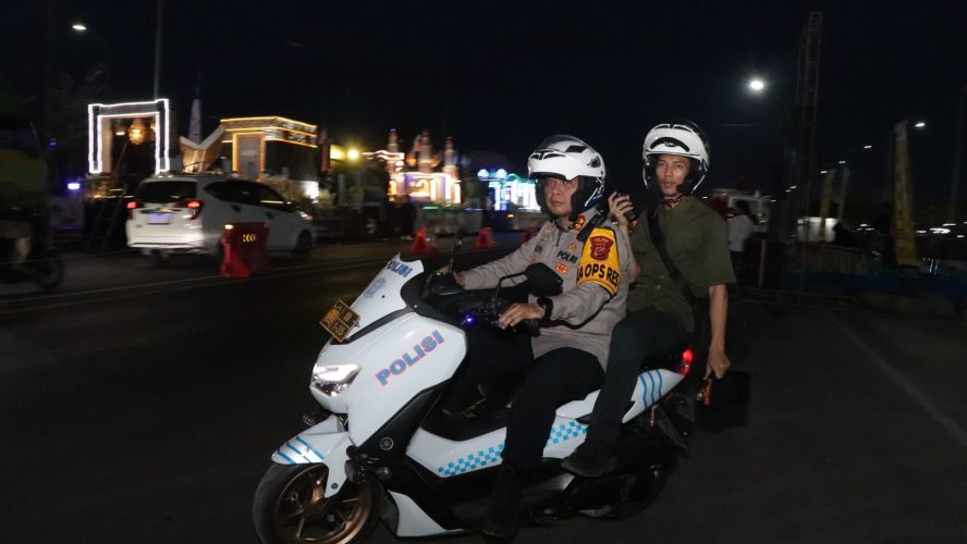 Polres Sergai Dan Jajaran Pam Malam Idul Fitri 1447 H Dan Pawai Mobil Hias, Pastikan Arus Lalin Aman Dan Lancar