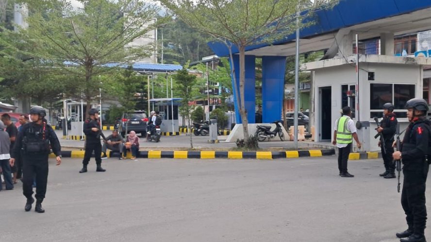 Brimob Sumut Siaga Penuh di Ajibata, Kawal Lonjakan Penumpang Dalam Ops Ketupat 2026