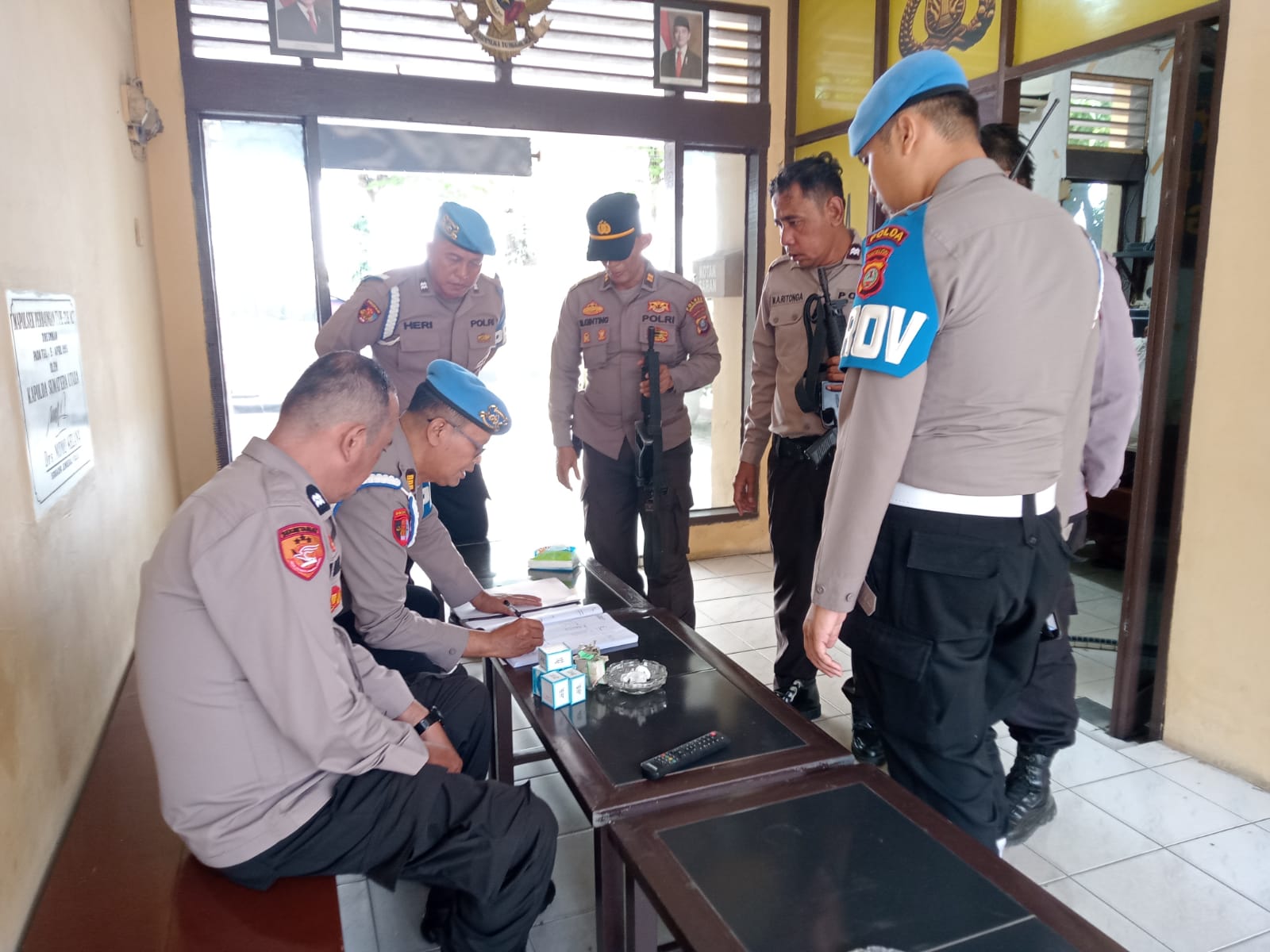 Si Propam Polres Sergai Dampingi Subdit Provos Bid Propam Polda Sumut Dalam Rangka Pemeriksaan Senpi Dinas Jajaran Polres Sergai