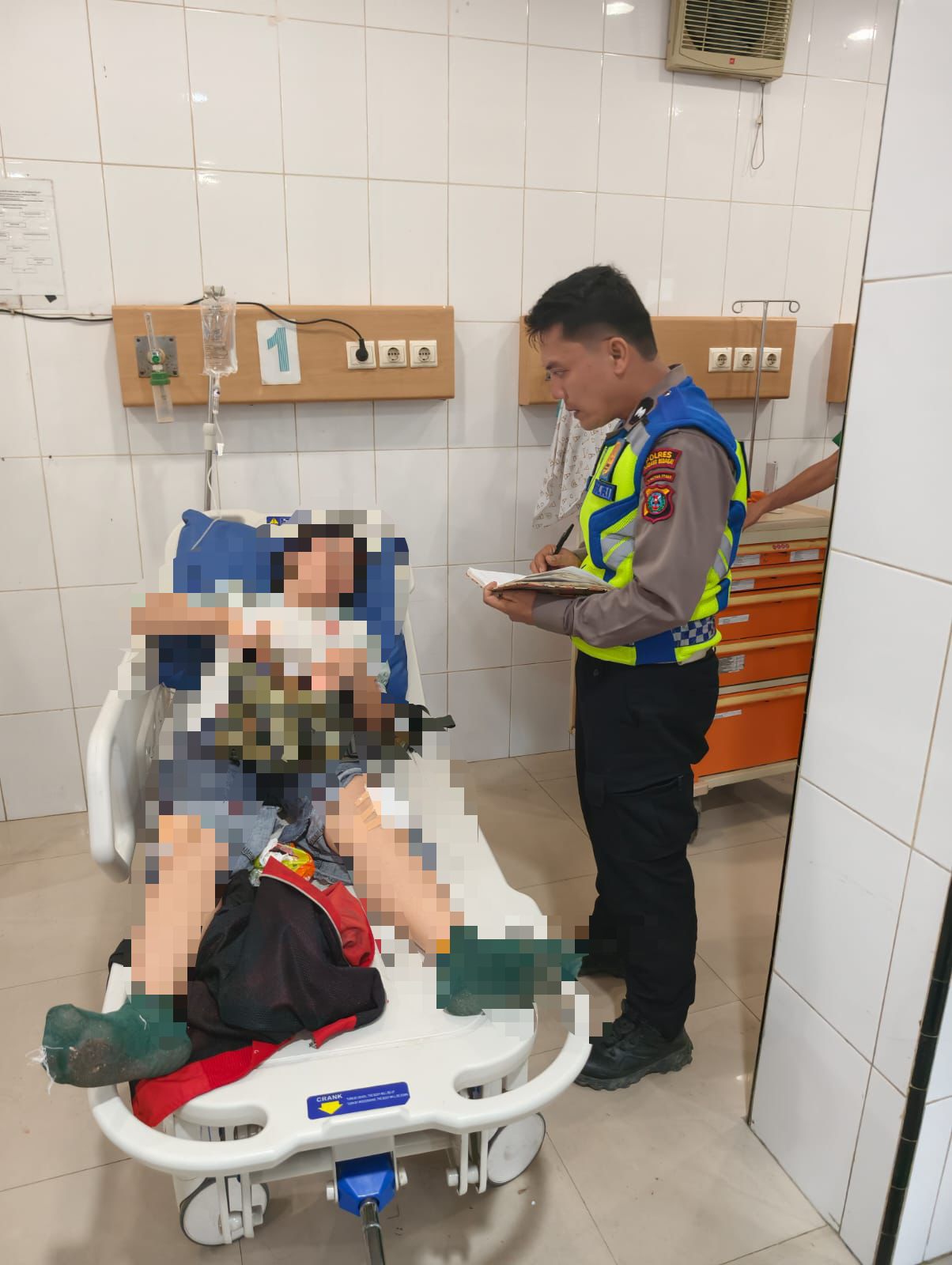 Dua Sepeda Motor Adu Banteng Di Jalinsum Perbaungan, Tiga Orang Dilarikan Ke Rumah Sakit