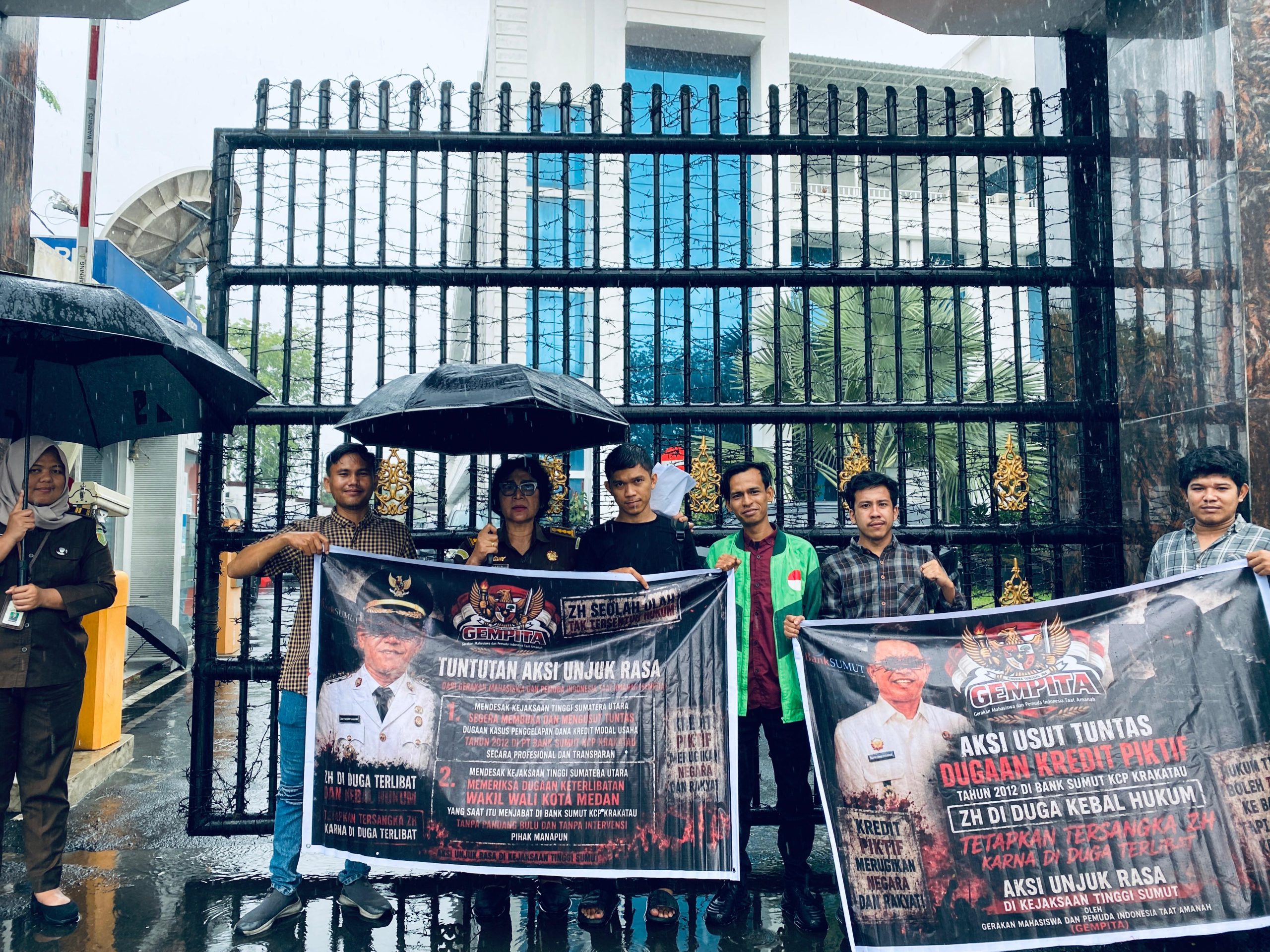 GEMPITA Gelar Aksi Damai Jilid II di Depan Kejatisu, Desak Penetapan Tersangka Dugaan Kasus Kredit Fiktif Bank Sumut
