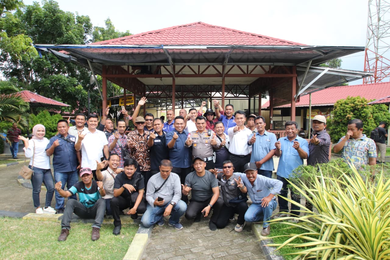 PJU Polres Sergai ‘Ngopi Bareng’ Bersama WMHPSB, Perkuat Sinergitas Dan Kemitraan