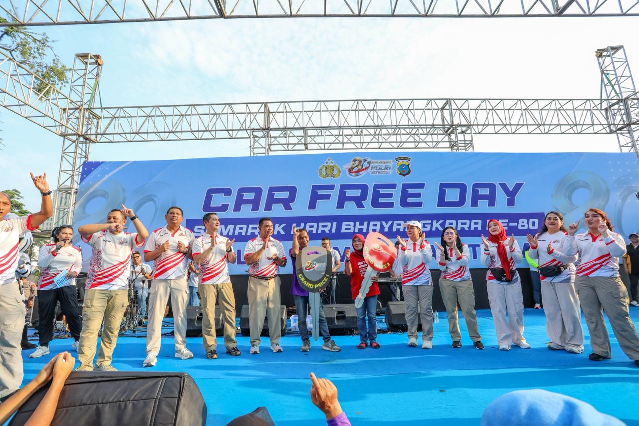 Semarak Bhayangkara Ke-80, Polda Sumut Hadirkan Layanan Sosial Dan Kepedulian Nyata Untuk Masyarakat Di CFD Medan