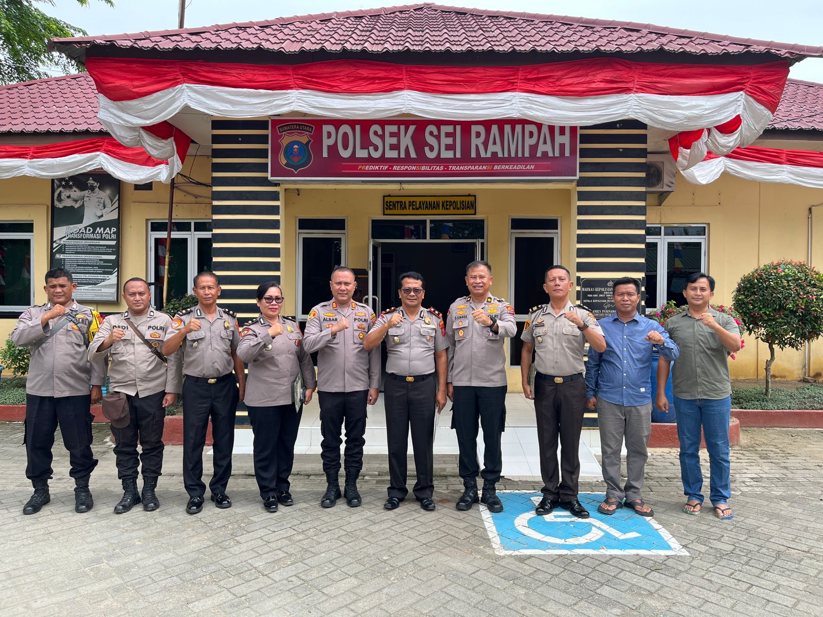 “Kurve Cek Kebersihan Dan Kesiapan Polsek Jajaran, Polres Sergai Siap Sambut HUT Bhayangkara Ke-80 Tahun”