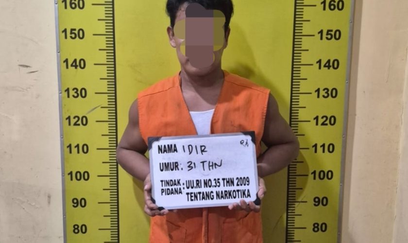 Sat Narkoba Polresta Deli Serdang Amankan Pria Yang Menyimpan Sabu Di Pantai Labu