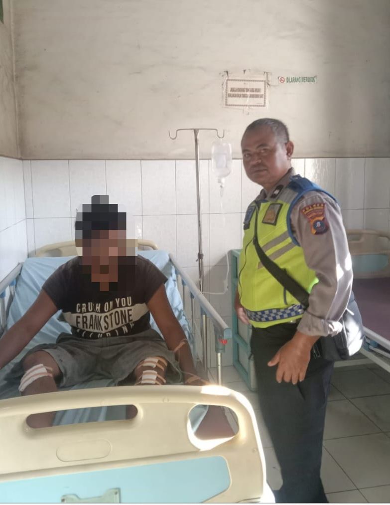 Gagal Mendahului, Truk Tronton Senggol Daihatsu Xenia Di Jalur Medan–Tebing Tinggi