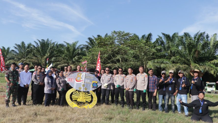 Sambut HUT Bhayangkara Ke-80, Polres Sergai Gelar Festival Layang-Layang Dan Dongkrak Pendapatan UMKM Warga